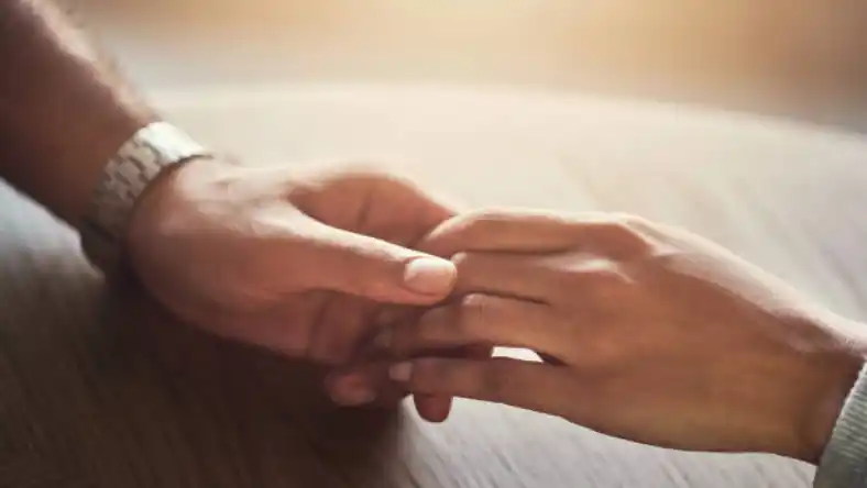 گناه بی توجهی زن به مرد