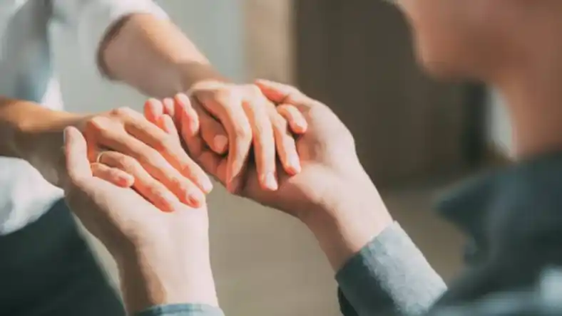 از اخلاق شوهرم خسته شدم