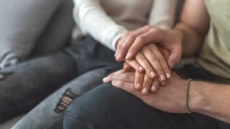 دلنوشته شوهرم دوستم نداره