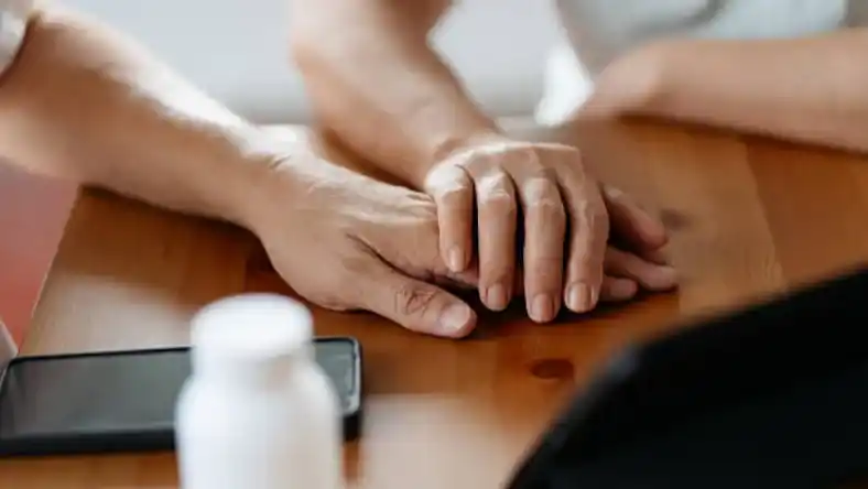 شوهر معتاد دکتر انوشه