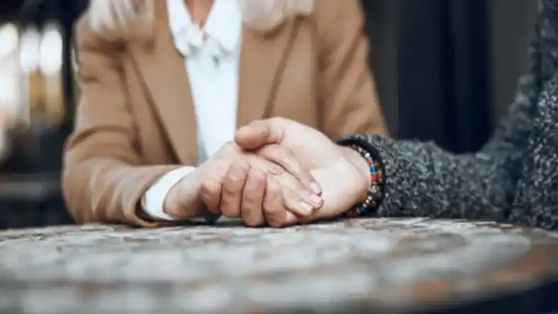 شوهرم نماز نمیخونه چیکار کنم