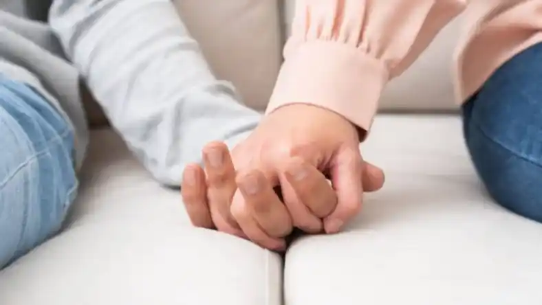 پروفایل ناراحتی زن از شوهر