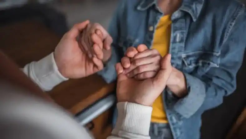 چرا شوهرم نمیمیره